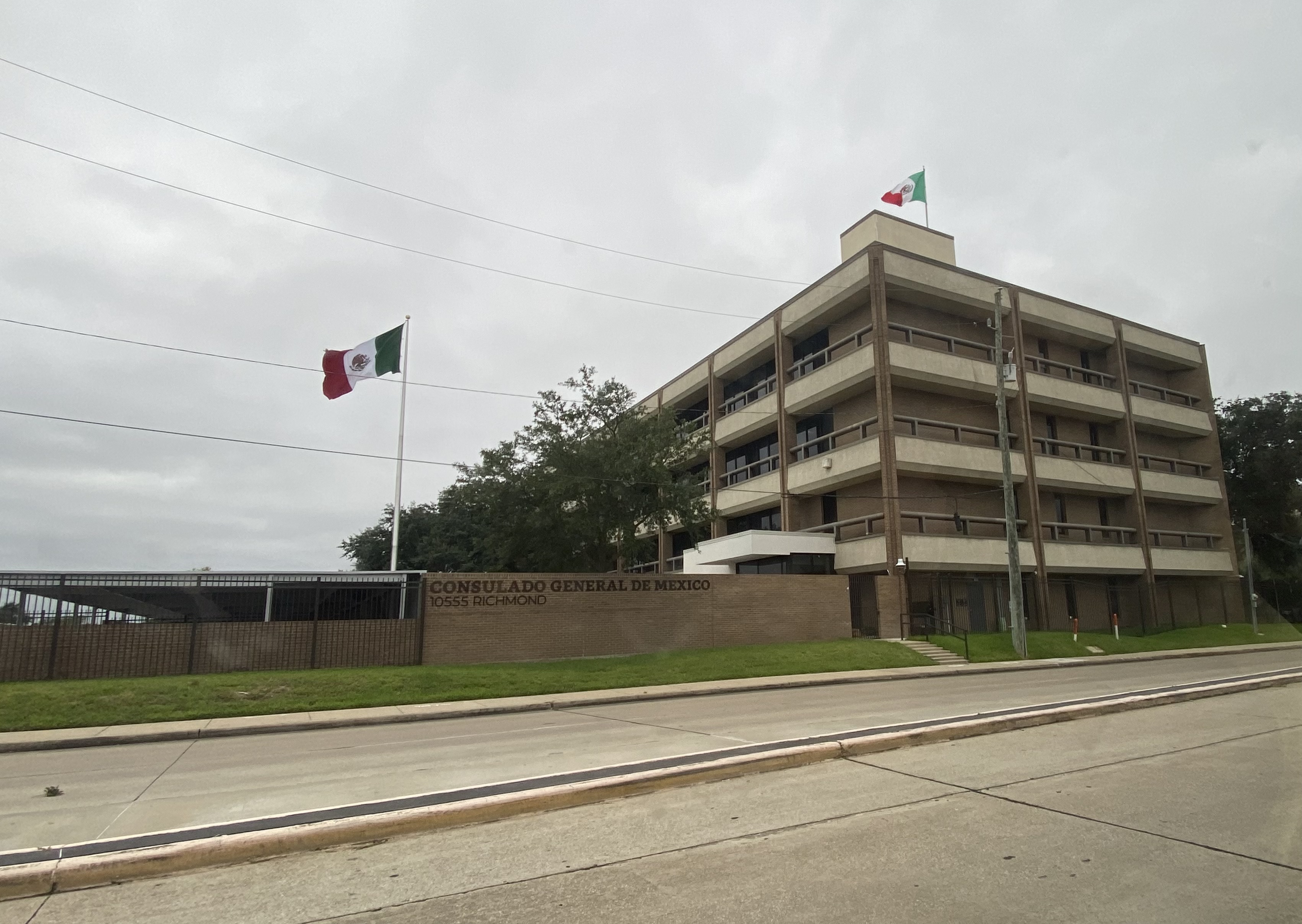 Exterior of the Mexico consulate in Houston