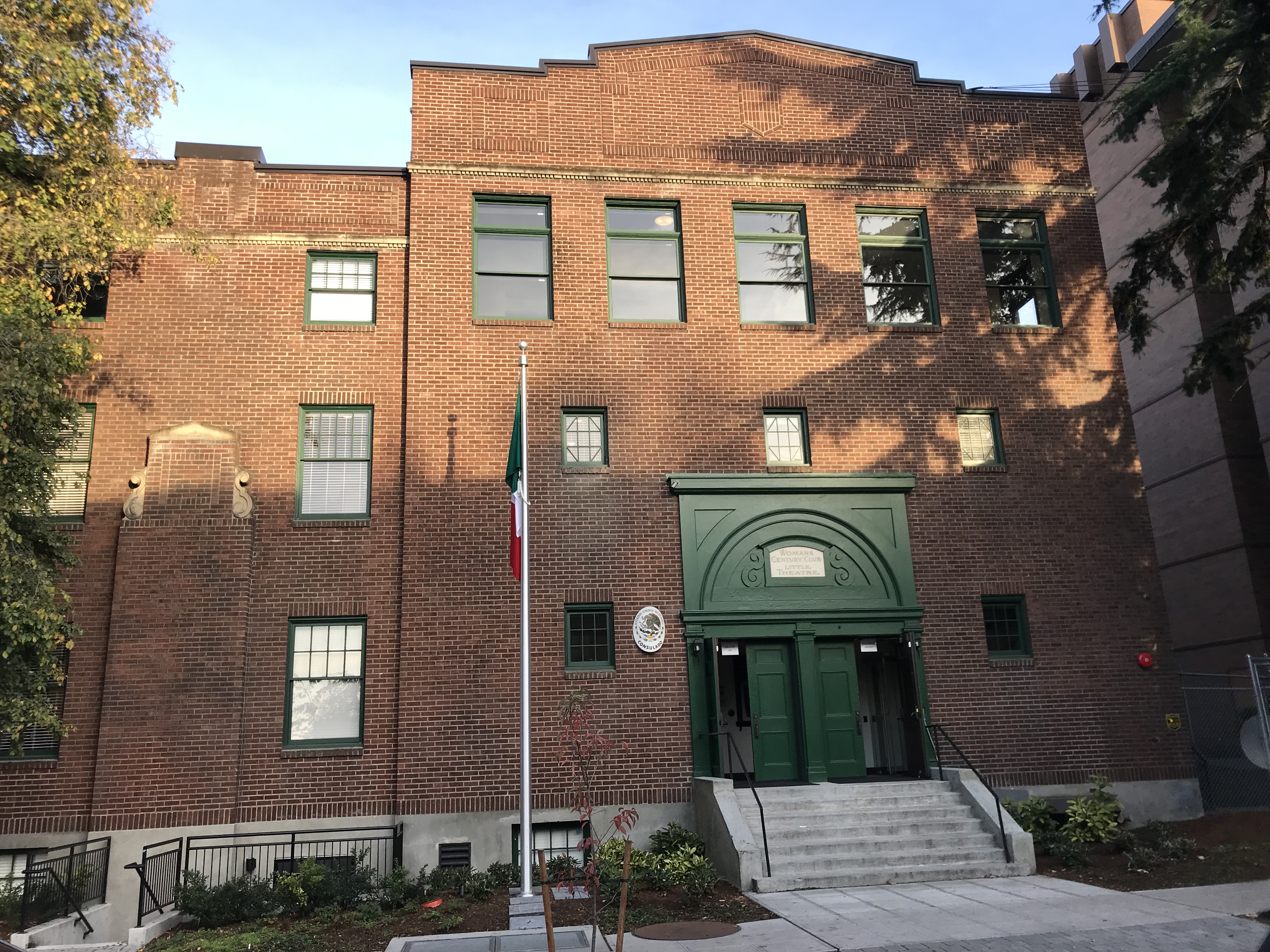 Exterior of the Mexico consulate in Seattle