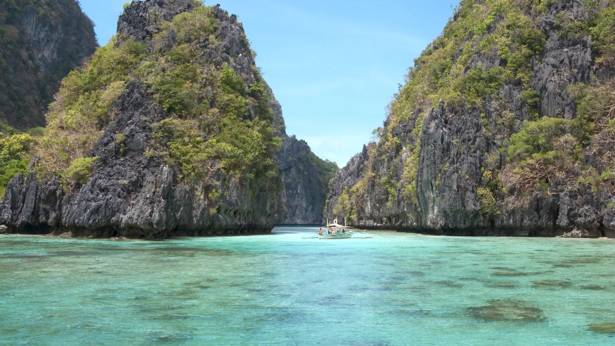 The limestone cliffs of El Nido, Palawan, Philippines.